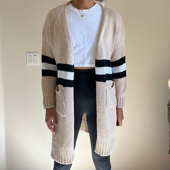 Goodnight Macaroon ‘Estrella' Stripe Colorblock Cardigan in Cream White - Picture 11 of 15